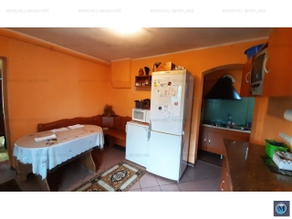 Casa cu 4 camere de vanzare, zona Central, 91.43 mp