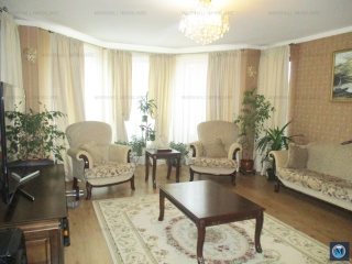Casa cu 8 camere de vanzare in Strejnicu, 315 mp