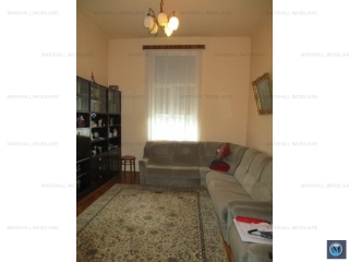 Casa cu 6 camere de vanzare, zona Ultracentral, 270 mp