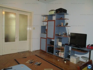 Casa cu 6 camere de vanzare, zona Ultracentral, 270 mp
