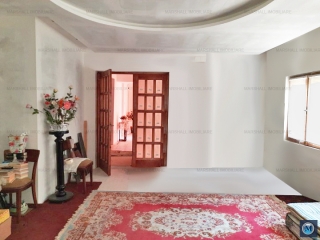 Vila cu 6 camere de vanzare, zona Sud, 199.3 mp