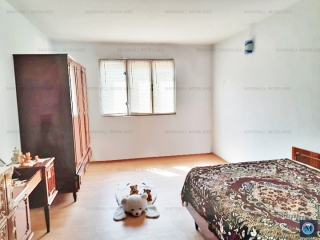 Vila cu 6 camere de vanzare, zona Sud, 199.3 mp