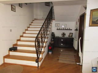 Vila cu 6 camere de vanzare, zona Albert, 355.63 mp