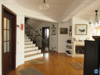 Vila cu 6 camere de vanzare, zona Albert, 355.63 mp