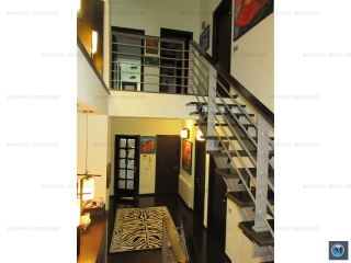 Vila cu 4 camere de vanzare, zona Ultracentral, 332 mp