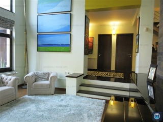 Vila cu 4 camere de vanzare, zona Ultracentral, 332 mp