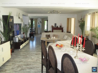 Vila cu 7 camere de vanzare, zona Exterior Vest, 371 mp