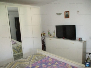 Vila cu 7 camere de vanzare, zona Exterior Vest, 371 mp