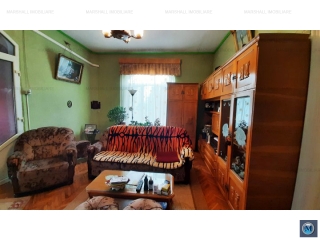 Vila cu 10 camere de vanzare, zona Central, 283.85 mp