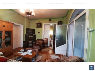 Vila cu 10 camere de vanzare, zona Central, 283.85 mp