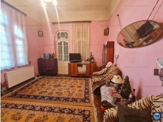 Casa cu 2 camere de vanzare, zona Central, 70 mp