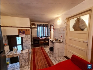 Casa cu 2 camere de vanzare, zona Central, 70 mp