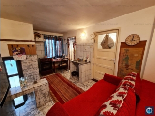 Casa cu 2 camere de vanzare, zona Central, 70 mp
