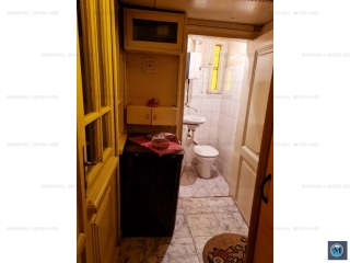 Casa cu 2 camere de vanzare, zona Central, 70 mp