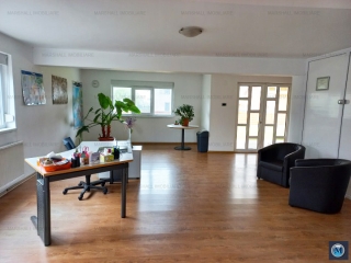 Vila cu 10 camere de vanzare in Banesti, 250 mp