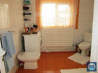 Vila cu 7 camere de vanzare, zona Republicii, 360 mp