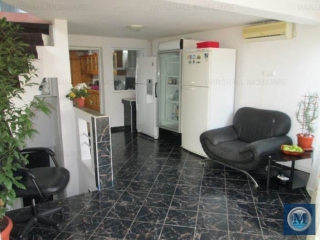 Vila cu 7 camere de vanzare, zona Republicii, 360 mp