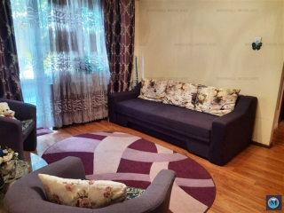 Apartament 3 camere de vanzare, zona Cina, 57 mp