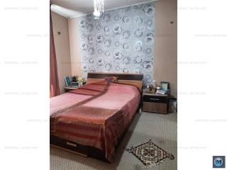 Apartament 3 camere de vanzare, zona Cina, 57 mp