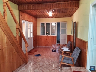 Casa cu 7 camere de vanzare in Baicoi, 265 mp