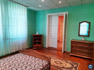 Casa cu 7 camere de vanzare in Baicoi, 265 mp
