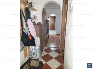 Apartament 4 camere de vanzare, zona Vest, 52 mp