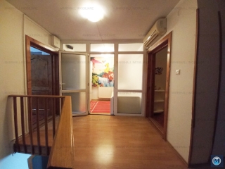 Vila cu 7 camere de vanzare, zona Marasesti, 249.12 mp