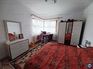 Casa cu 3 camere de vanzare, zona Central, 86.82 mp