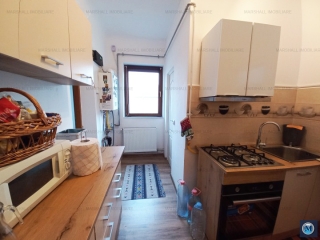 Casa cu 3 camere de vanzare, zona Central, 86.82 mp