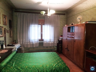 Casa cu 4 camere de vanzare, zona Cantacuzino, 178 mp