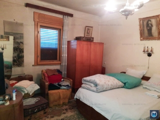 Casa cu 4 camere de vanzare, zona Cantacuzino, 178 mp