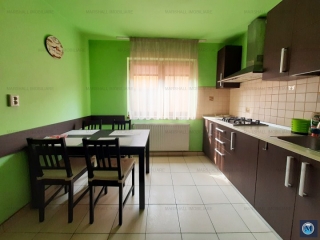 Vila cu 7 camere de vanzare, zona Central