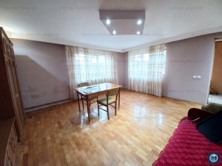 Vila cu 8 camere de vanzare in Strejnicu, 245.42 mp