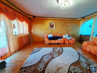 Vila cu 5 camere de vanzare, zona Parcul Tineretului, 126.15 mp