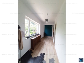 Casa cu 6 camere de vanzare, zona B-dul Bucuresti, 267.5 mp