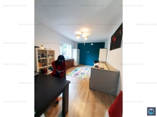 Casa cu 6 camere de vanzare, zona B-dul Bucuresti, 267.5 mp