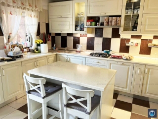 Casa cu 4 camere de inchiriat, zona Gheorghe Doja, 136.15 mp