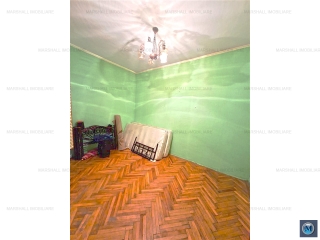 Casa cu 4 camere de vanzare, zona Lupeni, 259 mp