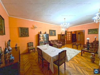Casa cu 4 camere de vanzare, zona Lupeni, 259 mp