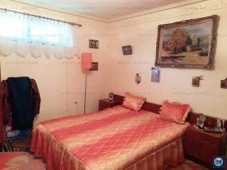 Casa cu 6 camere de vanzare in Baicoi, zona Exterior Vest, 185.11 mp