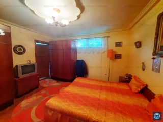 Casa cu 6 camere de vanzare in Baicoi, zona Exterior Vest, 185.11 mp