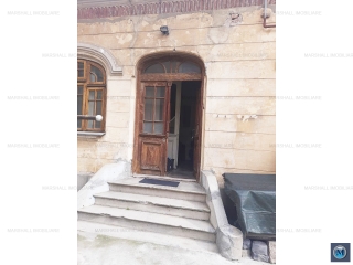 Casa cu 5 camere de vanzare, zona Gheorghe Doja