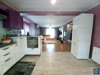 Vila cu 5 camere de vanzare in Strejnicu, 175.35 mp