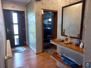 Vila cu 5 camere de vanzare in Strejnicu, 175.35 mp