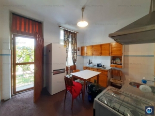Casa cu 3 camere de vanzare, zona Central, 100.83 mp