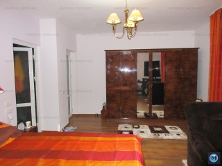 Casa cu 7 camere de vanzare, zona Central, 268 mp
