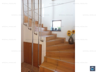 Vila cu 4 camere de vanzare, zona Central, 136.12 mp
