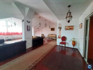 Vila cu 9 camere de vanzare, zona Republicii, 593.26 mp