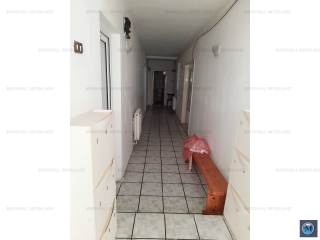Vila cu 9 camere de vanzare, zona Republicii, 593.26 mp