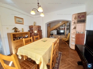 Vila cu 6 camere de vanzare, zona Republicii, 192.1 mp
